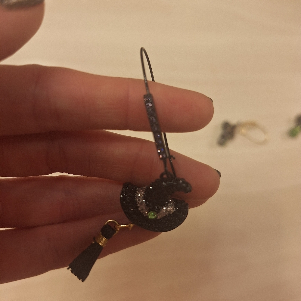 Betsey Johnson Witch Earrings - Picture 8 of 8